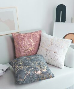housse de coussin fourrure tendance
